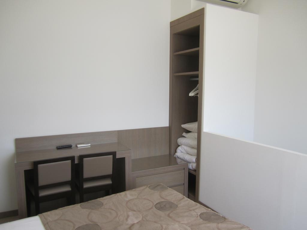 Hotel Le Rocher Calvi  Habitación foto